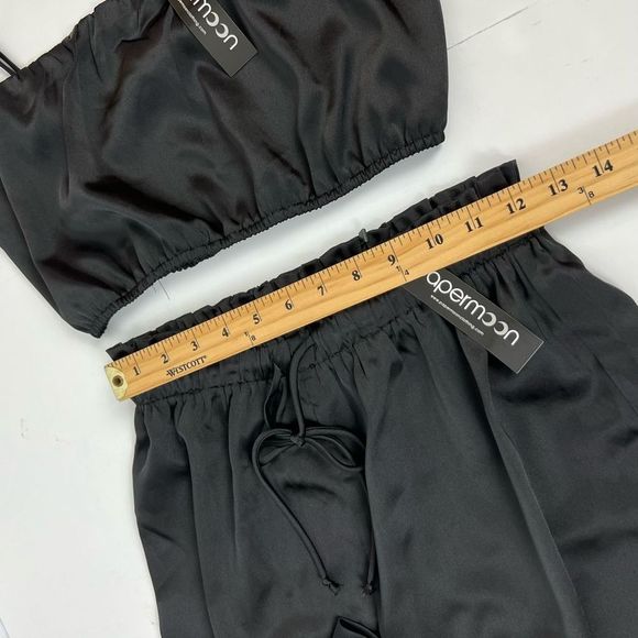NWOT Paper Moon NWT Black Satin Two Piece Crop Top Set Womens Size Small - Picture 15 of 16